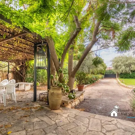 Falaride Garden Avola